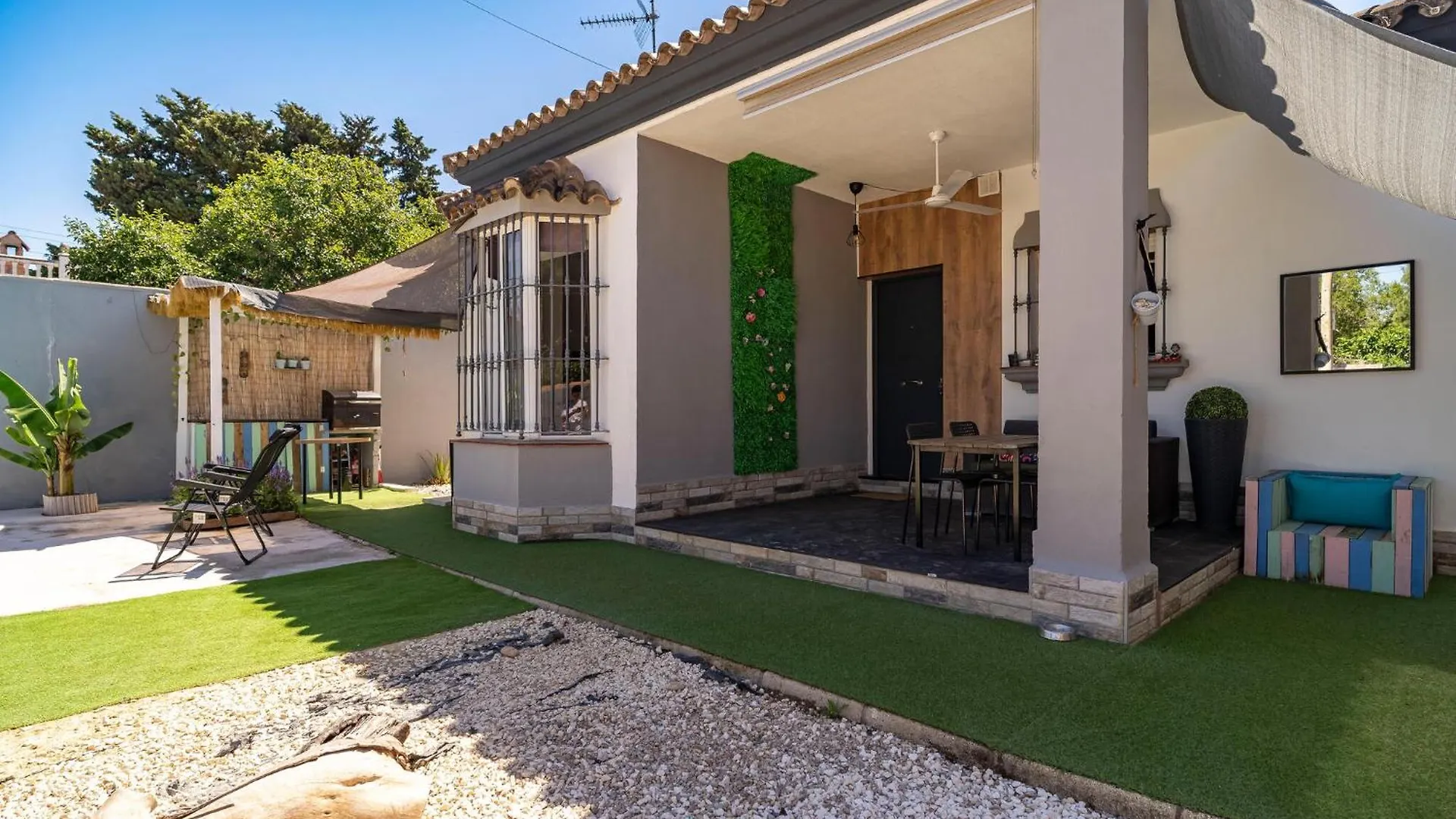 別荘 Amazing Home In Chiclana De La Fronter With Private Swimming Pool, Can Be Inside Or Outside チクラナ・デ・ラ・フロンテーラ スペイン